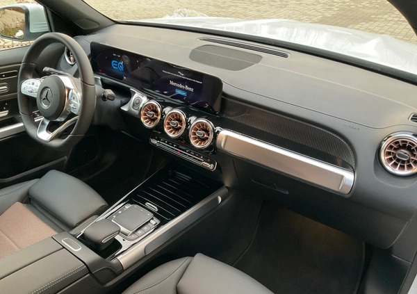 Mercedes-Benz EQB cena 285000 przebieg: 870, rok produkcji 2022 z Sieraków małe 277